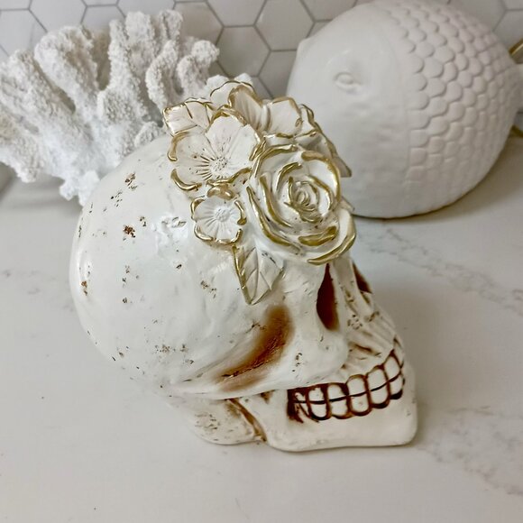 NEW! GOTHIC Glam ROSES SKELETON SKULL DECOR - Picture 3 of 8